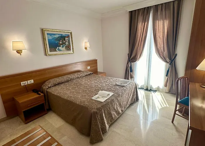 Principe Di Piemonte Hotel Rzym